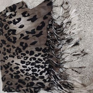 Leopard print scarf